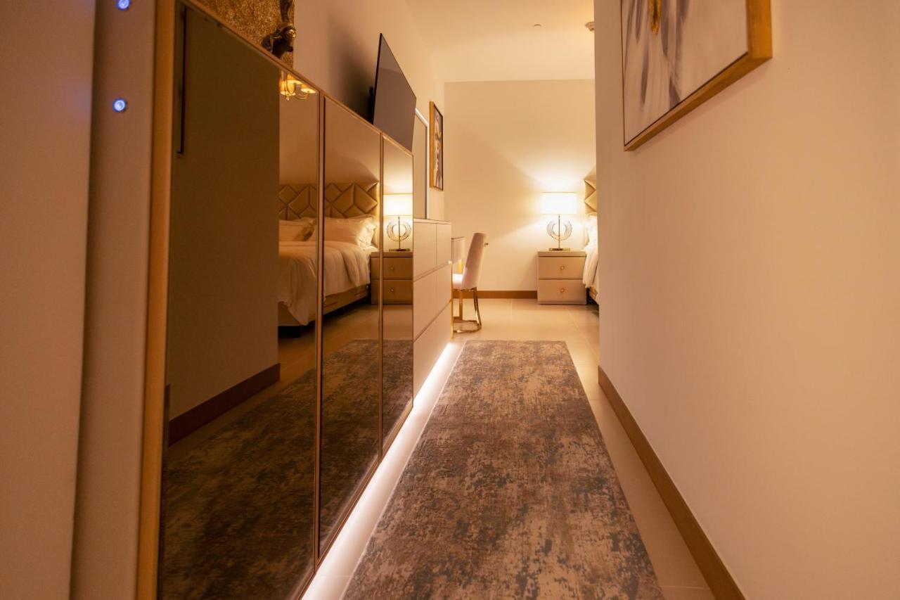 Vida Dubai Marina & Yacht Club , Hotel And Residences , Luxurious 2Br Buitenkant foto