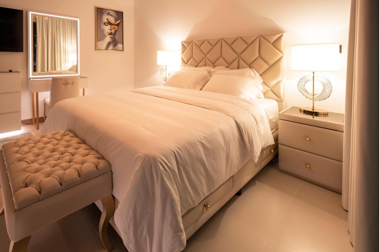 Vida Dubai Marina & Yacht Club , Hotel And Residences , Luxurious 2Br Buitenkant foto