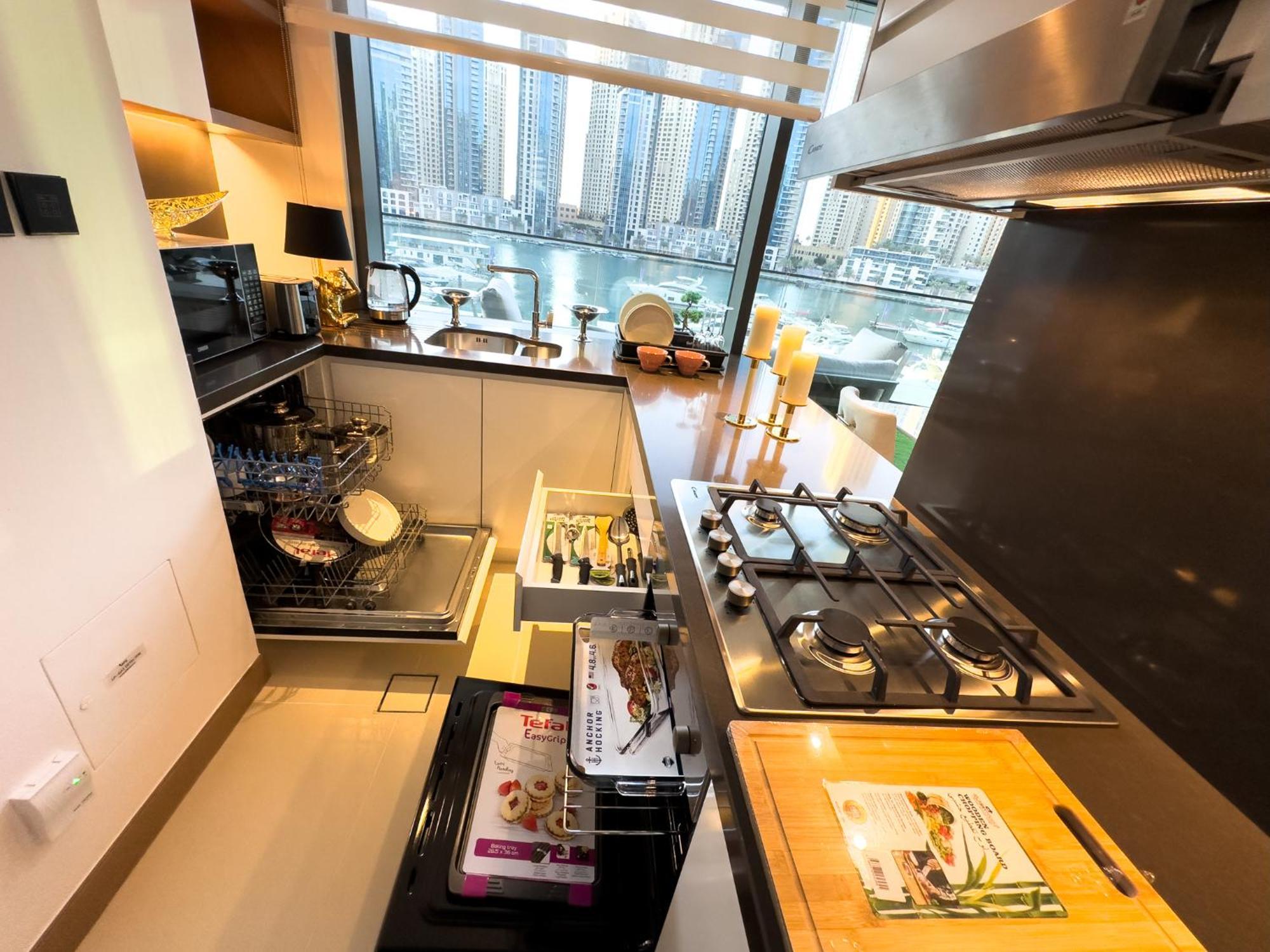 Vida Dubai Marina & Yacht Club , Hotel And Residences , Luxurious 2Br Buitenkant foto
