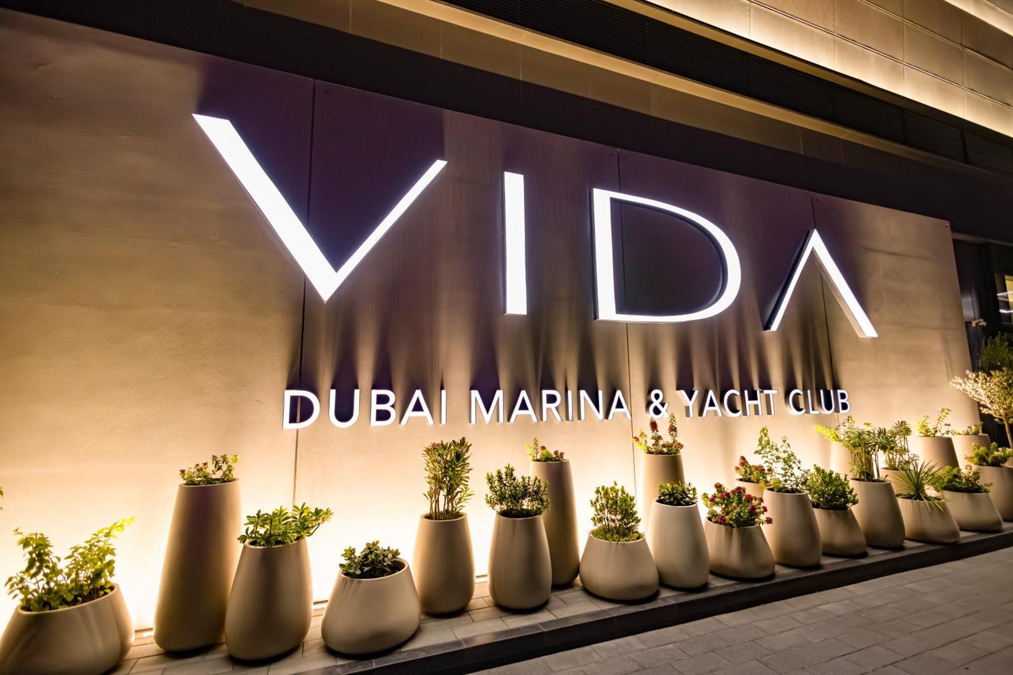 Vida Dubai Marina & Yacht Club , Hotel And Residences , Luxurious 2Br Buitenkant foto